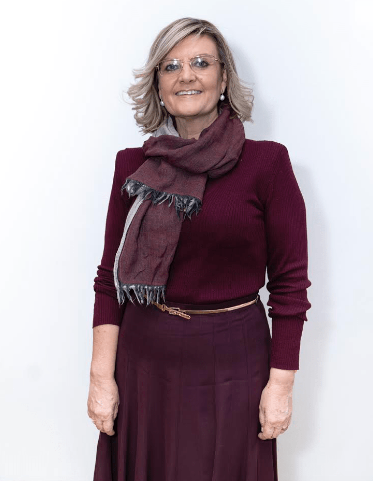 María del Carmen López Silva.